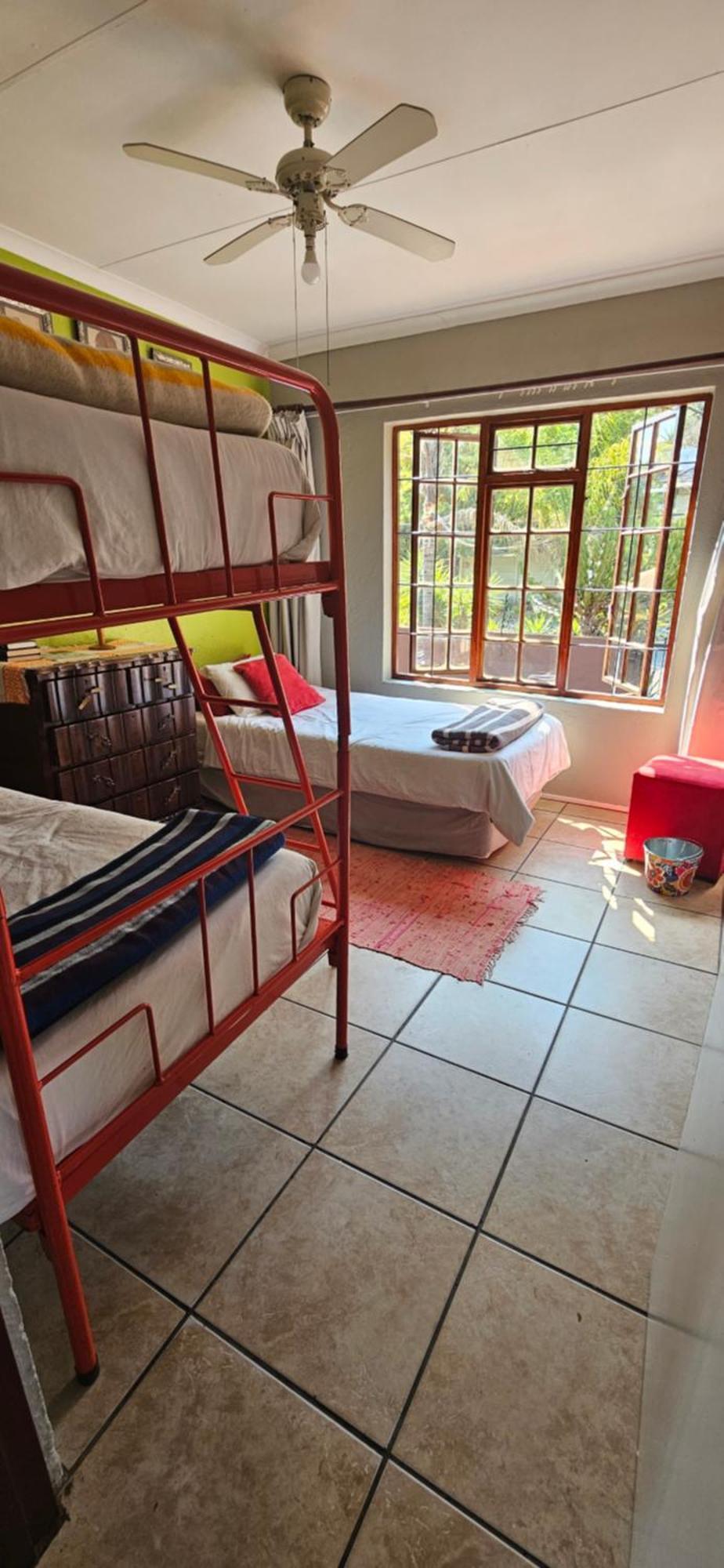 Old Vic Travellers Inn Nelspruit نيلسبروت المظهر الخارجي الصورة