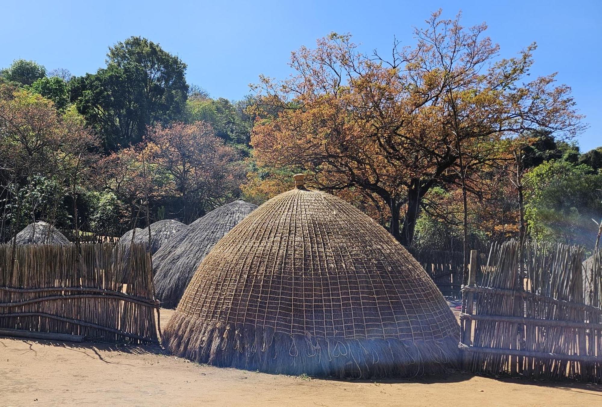 Old Vic Travellers Inn Nelspruit نيلسبروت المظهر الخارجي الصورة