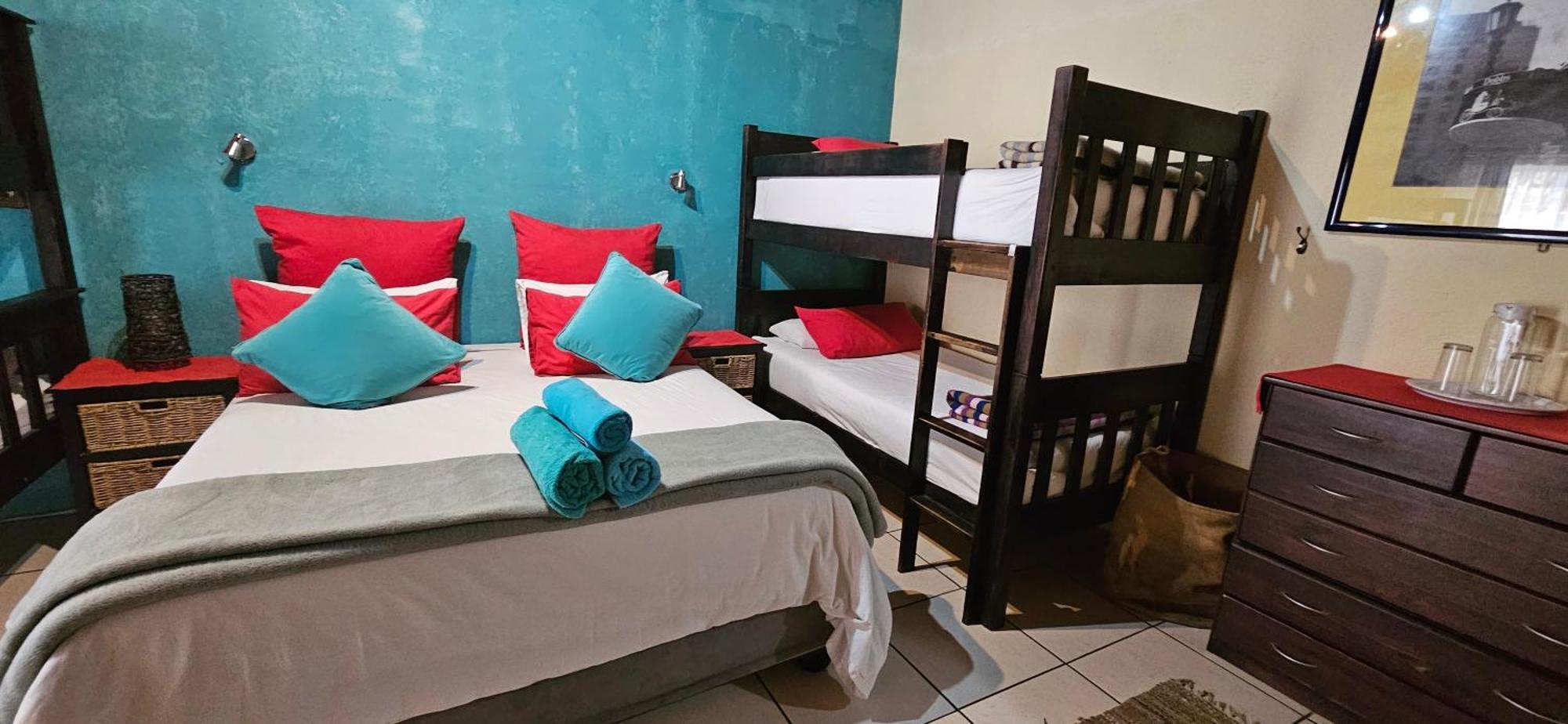 Old Vic Travellers Inn Nelspruit نيلسبروت المظهر الخارجي الصورة